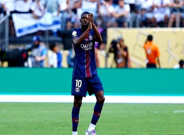 赛前体能课后，巴黎圣日耳曼队长鼓劲备战欧篮联，更衣室稳定，年轻球员获得机会的简单介绍