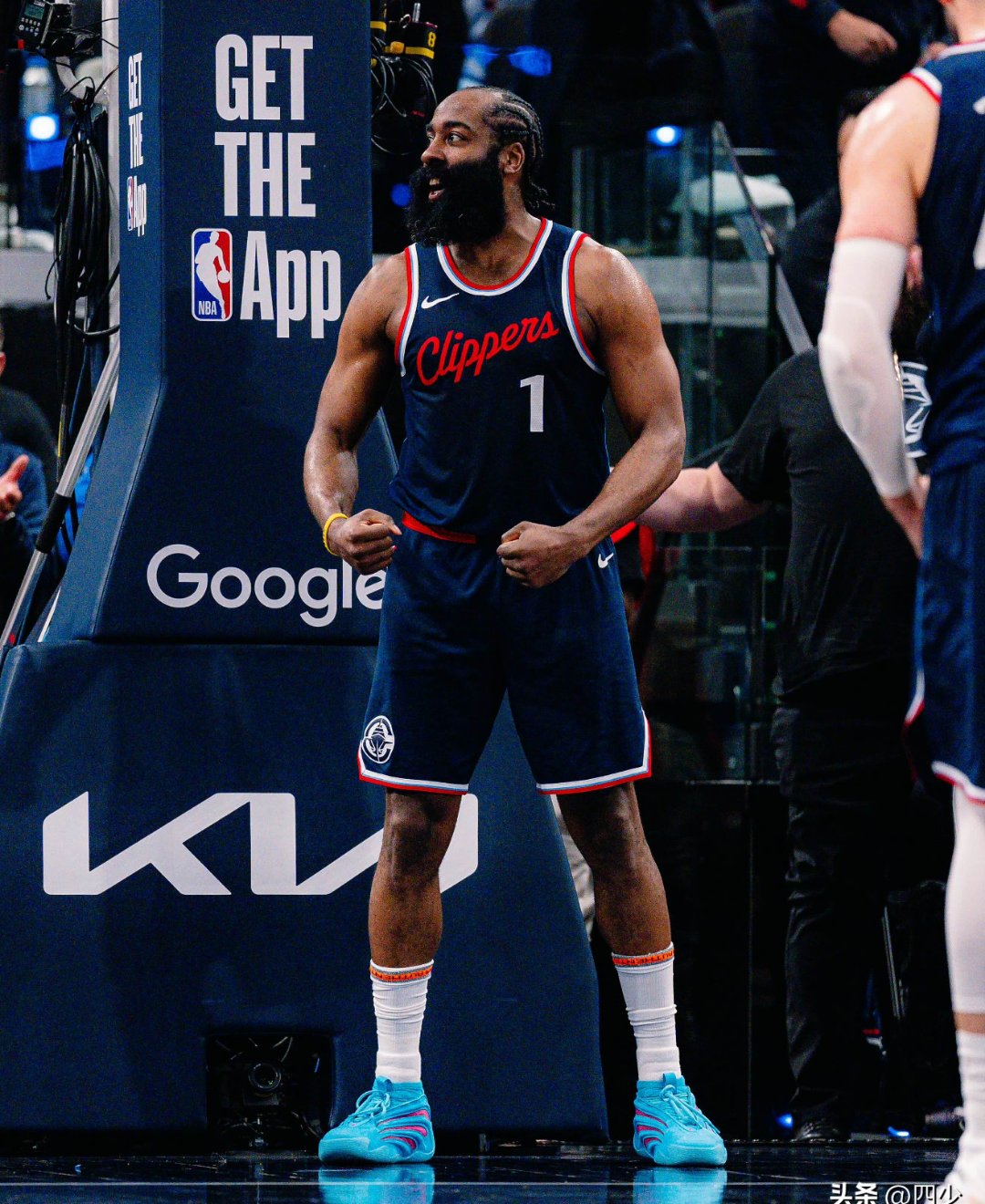 九游网页版录入口JackeyLove巅峰对决，哈登与40激战尤文图斯分钟，回归赛场胜负难料！的简单介绍